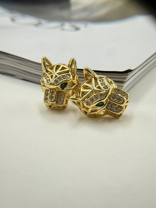 Εντυπωσιακό σκουλαρίκια σε σχήμα πάνθηρα