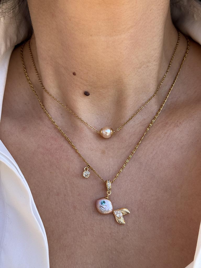 Χειροποίητο ατσάλινο σετ κολιέ Peach Pearl & Ψαράκι με μαργαριτάρι