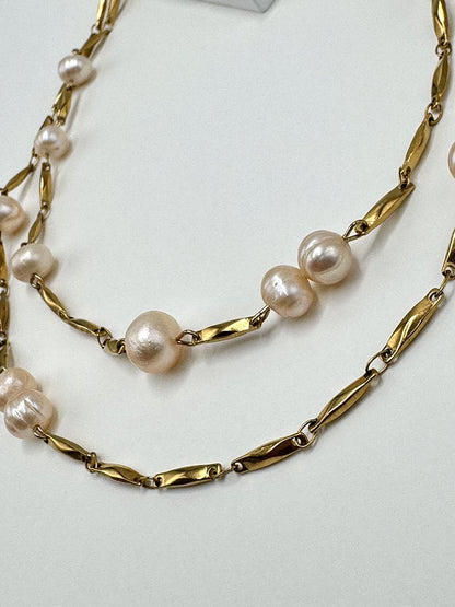 Ατσάλινο κολιέ με φυσικά μαργαριτάρια γλυκού νερού
