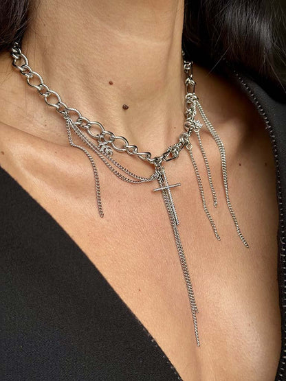 Ατσάλινο κολιέ με αλυσίδες και κρεμαστά μοτίφ