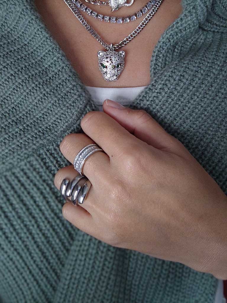 Multi line ring
